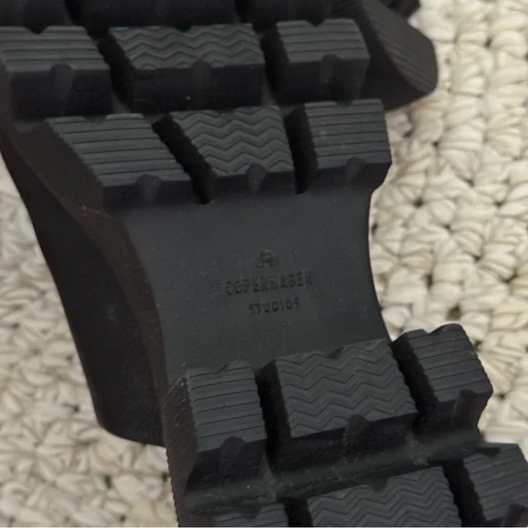 Copenhagen Studios | Black CPH231 vitello leather chunky platform slides sandals - Picture 9 of 10